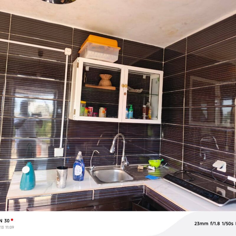 Villa R+2 à vendre à Saly Carrefour, quartier paisible et accessible